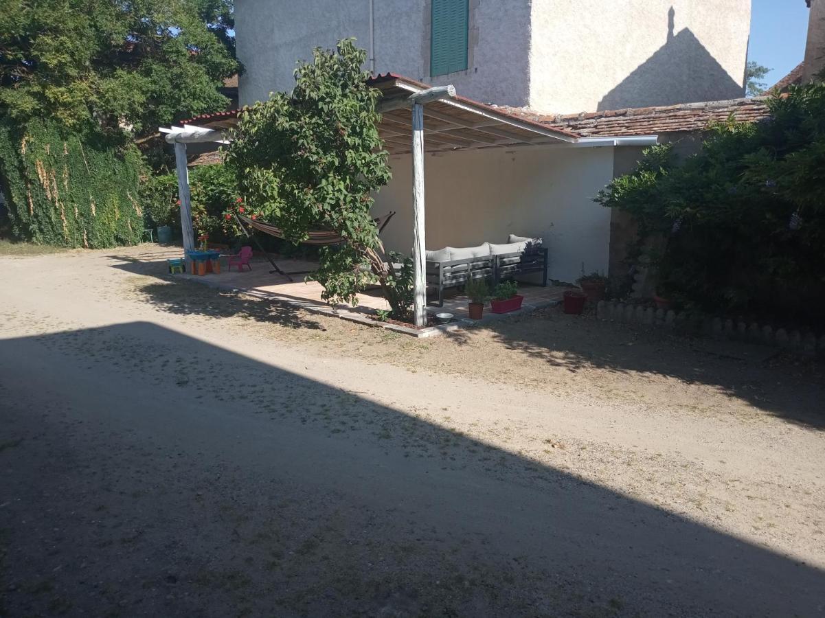 Au Tournebride Apartment Randan Luaran gambar